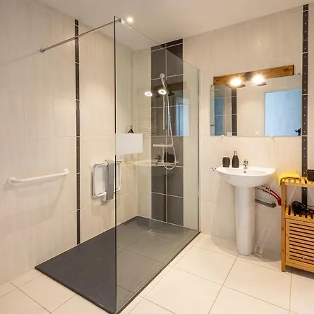 Martiniere * Saint-Georges-des-Côteaux