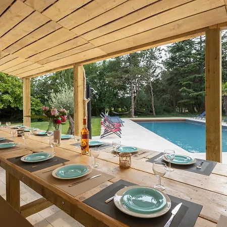 Martiniere Saint-Georges-des-Côteaux