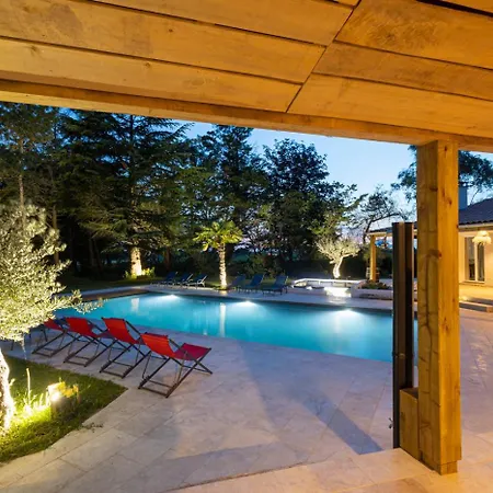 Martiniere Saint-Georges-des-Côteaux