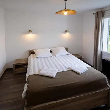 Martiniere Villa Saint-Georges-des-Côteaux