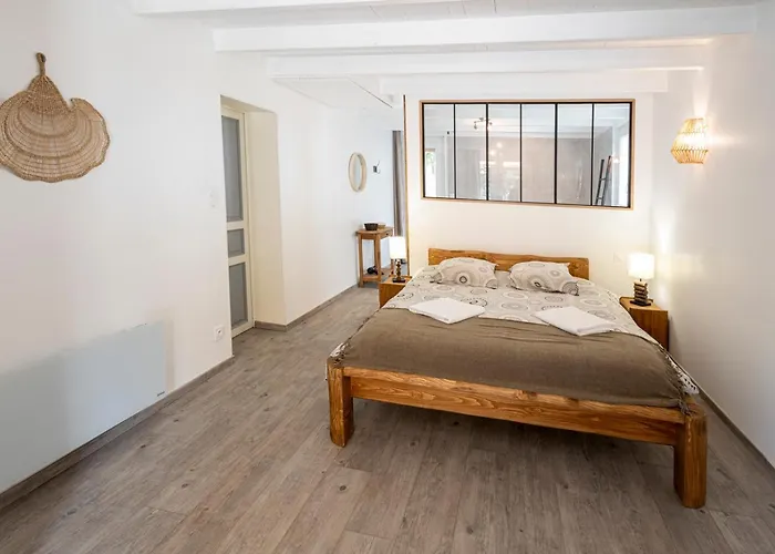 Martiniere Saint-Georges-des-Côteaux